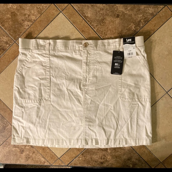 Lee Dresses & Skirts - Lee skirt